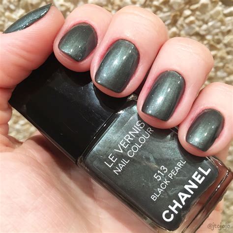 chanel black pearl nail color